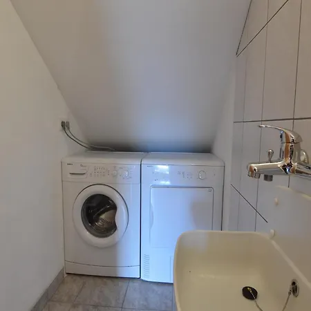 In Reuland, Cleaning Included * Burg Reuland